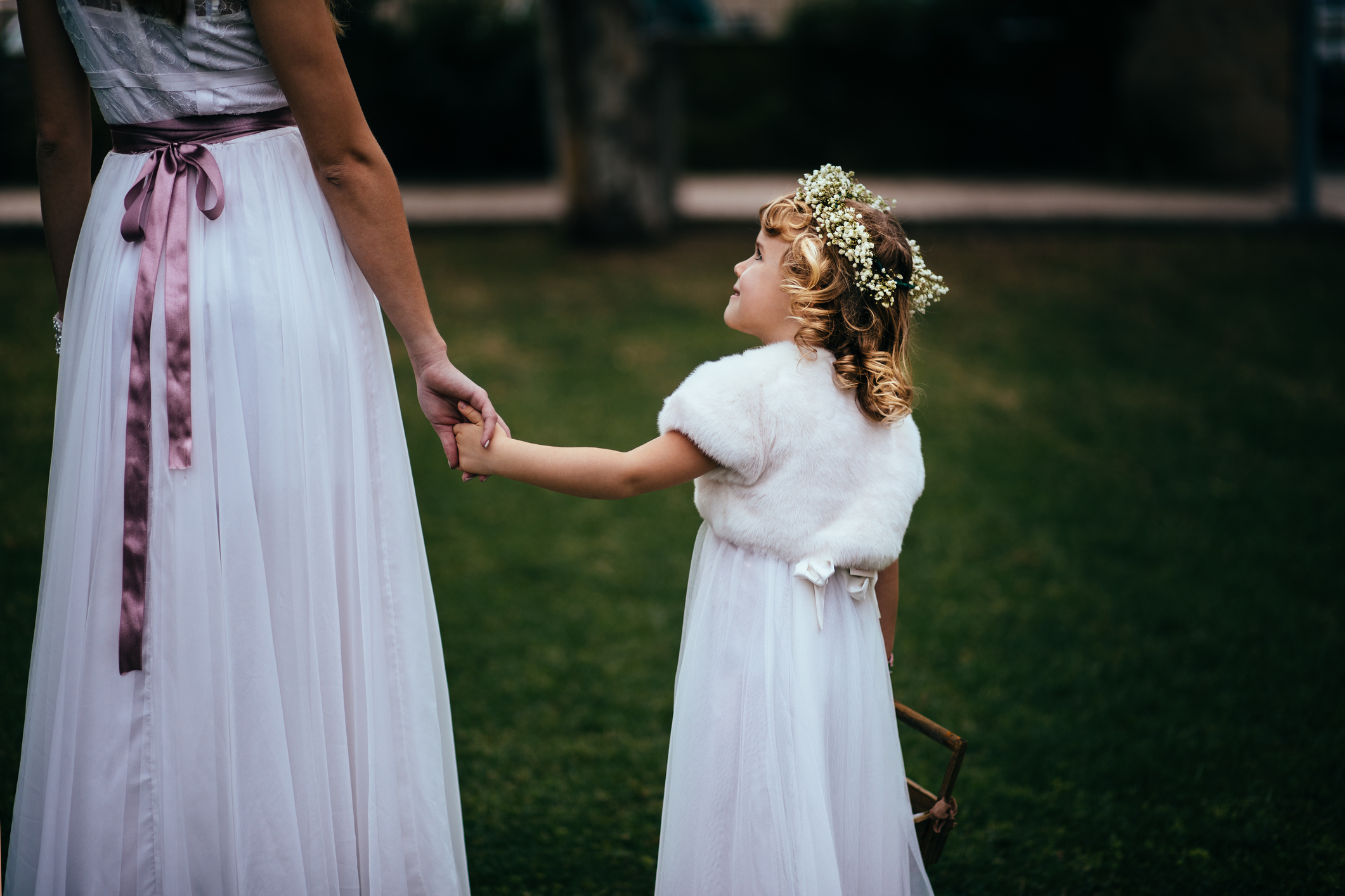Flower Girl Hairstyle Ideas Fit For A Little Princess Atlantis