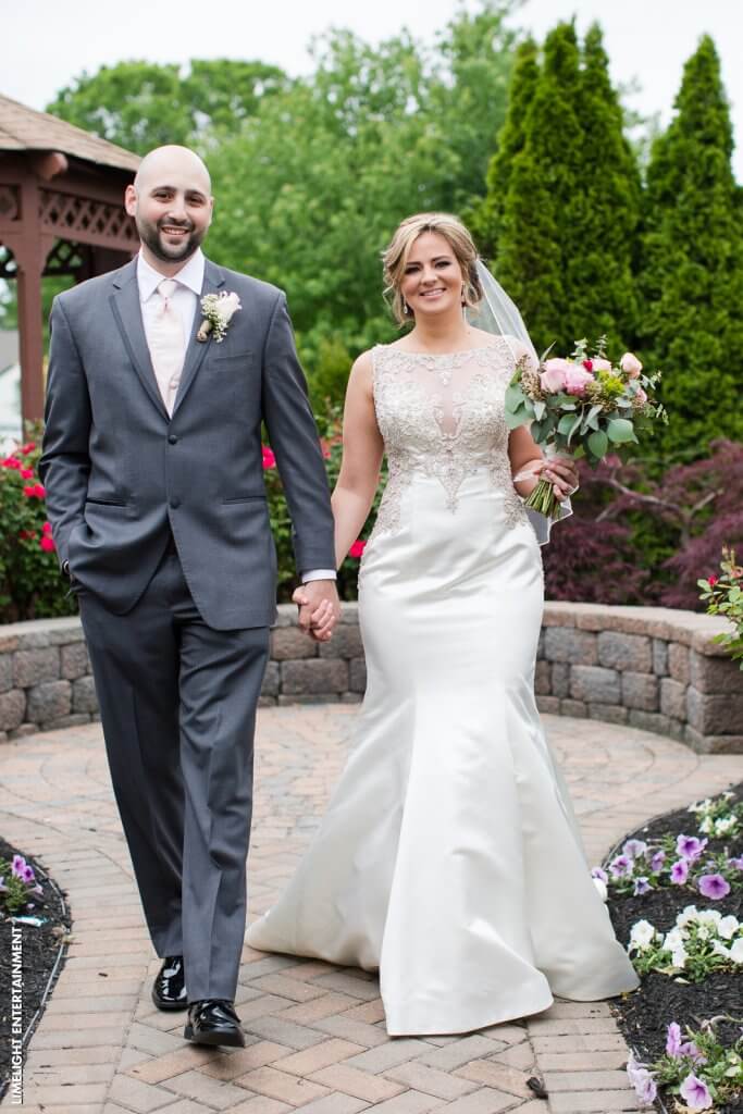 spring wedding, Bridal Dress Styles Perfect for the Spring, Atlantis Ballroom